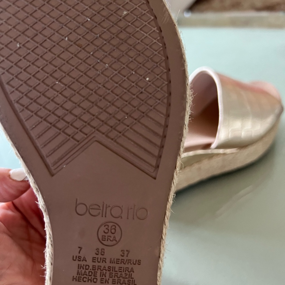 Gold wedge slip ons, size 7 US. Like new. - Picture 3 of 6